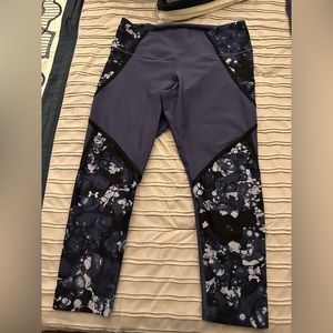 Under Armor compression leggings